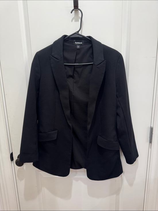 Express Jackets & Blazers - Express Black Women's Tailored Blazer with Notched Lapel